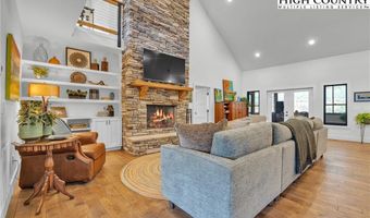 3681 Mulatto Mountain Rd, Fleetwood, NC 28626