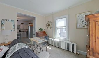 36 Dixon St, Newport, RI 02840