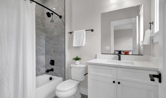 5617 23RD St N, Arlington, VA 22205