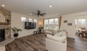 766 River Run Rd, Aurora, OH 44202