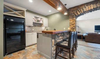 18607 Tonkel Rd, Auburn, IN 46706