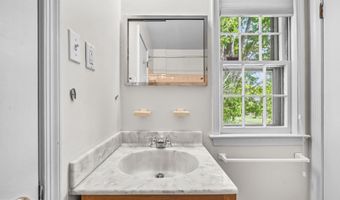 5605 ALTA VISTA Rd, Bethesda, MD 20817