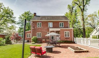 1210 McKinley Blvd, Alton, IL 62002