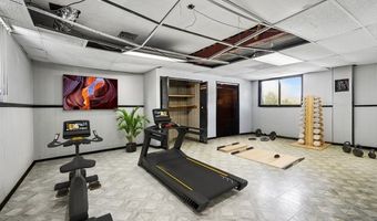 356 W Park Ave, Addison, IL 60101
