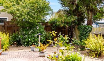 243 North Ave, Aptos, CA 95003