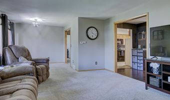 2901 S CARPENTER St, Appleton, WI 54913