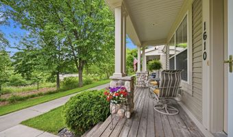 1610 Riverspointe Ct, Anoka, MN 55303