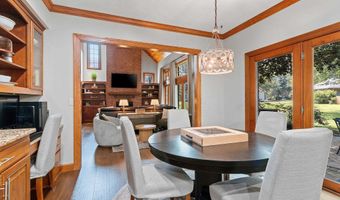 3901 N MILLWOOD Dr, Appleton, WI 54913