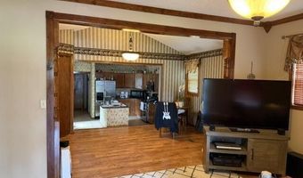 901 E 5th St, Altamont, KS 67330