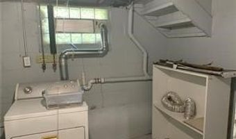 1015 Moneta Ave, Aurora, OH 44202