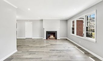 789 Pinewood, Macon, GA 31204