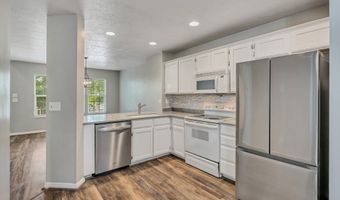 185 N 50 W, Centerville, UT 84014