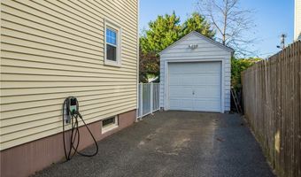 15 Wheeler Ave, Cranston, RI 02905