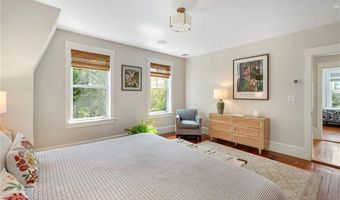36 Bull St, Newport, RI 02840