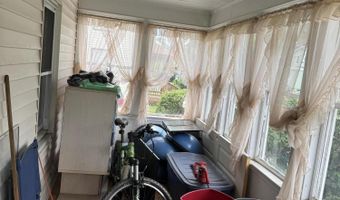 63 Washington St, Augusta, ME 04330