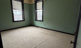 107 W Superior St, Alma, MI 48801