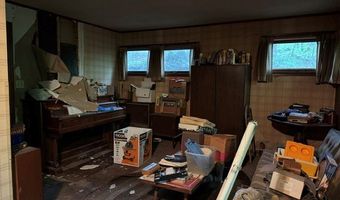1727 W Woodhill Dr, Ashland, OH 44805