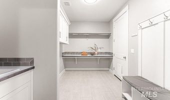 8295 W Sparks Lake Dr, Boise, ID 83714