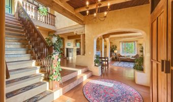 30 Camino Sanador, Santa Fe, NM 87505