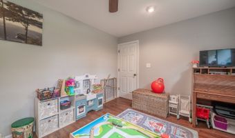 37 Evergreen Rd, Alloway, NJ 07461