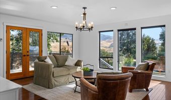 434 Monte Vista Dr, Ashland, OR 97520