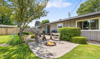 3811 CLIFF St, Wisconsin Rapids, WI 54494