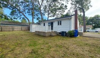 16 Fyffe Ave, Cranston, RI 02920