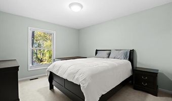 351 Heritage Dr, Addison, MI 48381