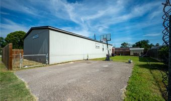 1101 Vela St, Alice, TX 78332
