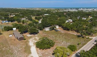 118 Nell Ave, Rockport, TX 78382