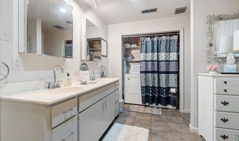 1670-1694 Church St, Appomattox, VA 24522