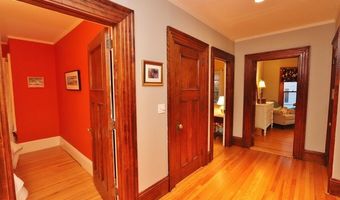 15 McKinley St, Bangor, ME 04401