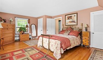 110 Hopkins Ave, Johnston, RI 02919