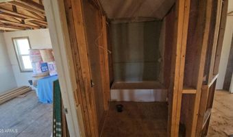 26700 S GRANDVIEW Dr, Congress, AZ 85332