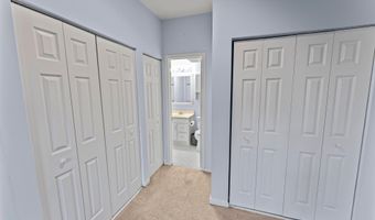 301 S REYNOLDS St 202, Alexandria, VA 22304