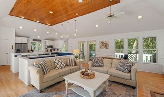 114 N Bald Head Wynd, Bald Head Island, NC 28461