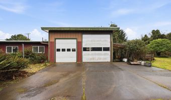 830 CHICAGO Ave, Bandon, OR 97411