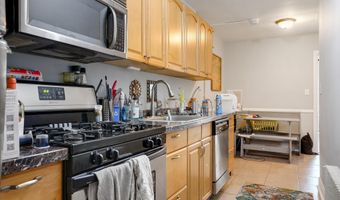 330 20TH St NE, Washington, DC 20002
