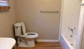 1213 W Dallas Ave, Artesia, NM 88210