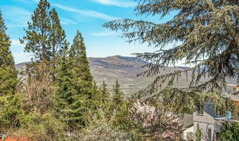 1159 Park St, Ashland, OR 97520