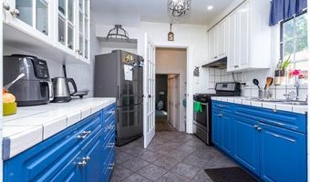 8911 Manor Ave, Allen Park, MI 48101