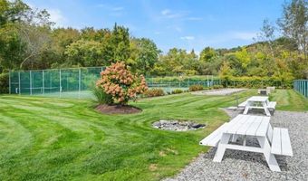 40 Web Ave 221, North Kingstown, RI 02852