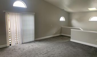 4556 Cove Dr, Carlsbad, CA 92008