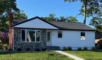55 Brookfield Dr, Cranston, RI 02920