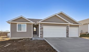 2702 22nd St SW, Altoona, IA 50009