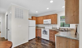 1235 N Mountain Ave 9, Ashland, OR 97520