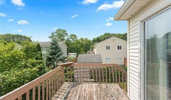34 Pequot Ave, Warwick, RI 02889