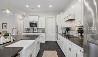 395 Castaway Dr, Bluffton, SC 29910