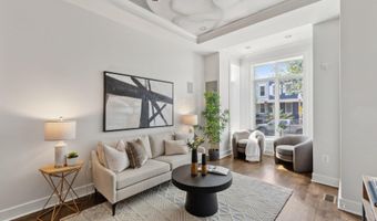 652 L St NE 1, Washington, DC 20002