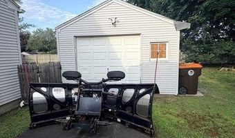 30 Vadnais St, Agawam, MA 01001